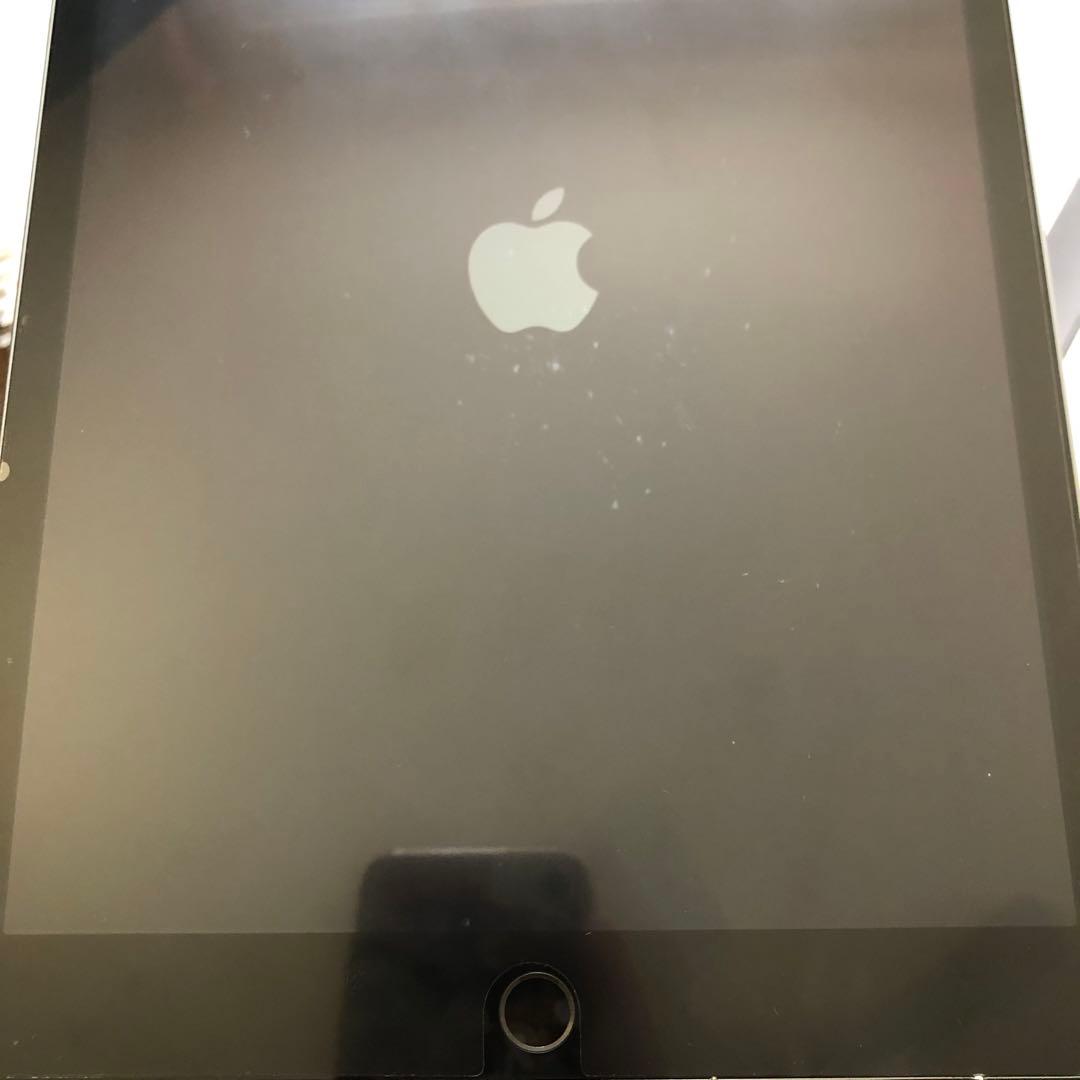 【1台限定価格】iPad 第8世代 32GB 【すぐ発送】【付属品】