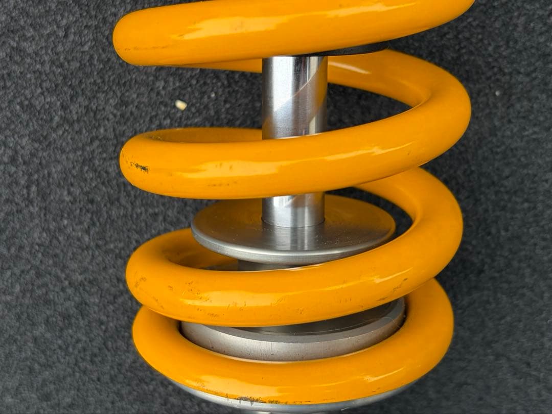 k*u様 YZF-R1/R1M. 2015- オーリンズ TTX サスペンション