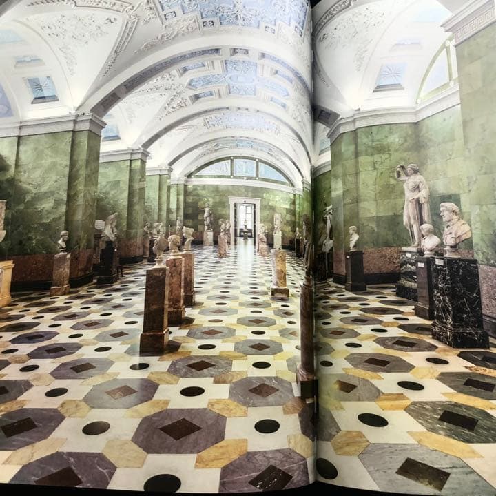 エルミタージュ美術館 創立250周年記念写真集「The Hermitage」