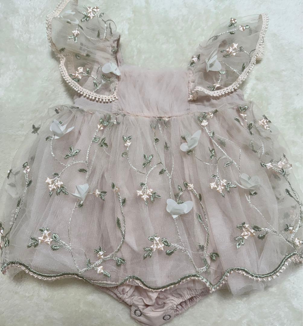 orenピンク 花柄刺繍ロンパースS