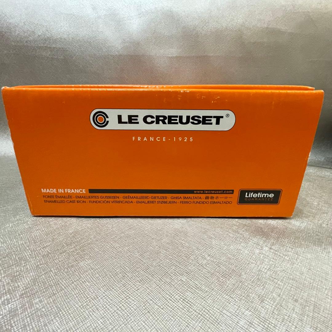 新品未使用　ルクルーゼ　ココット・ロンド　ブラック　両手鍋　22cm