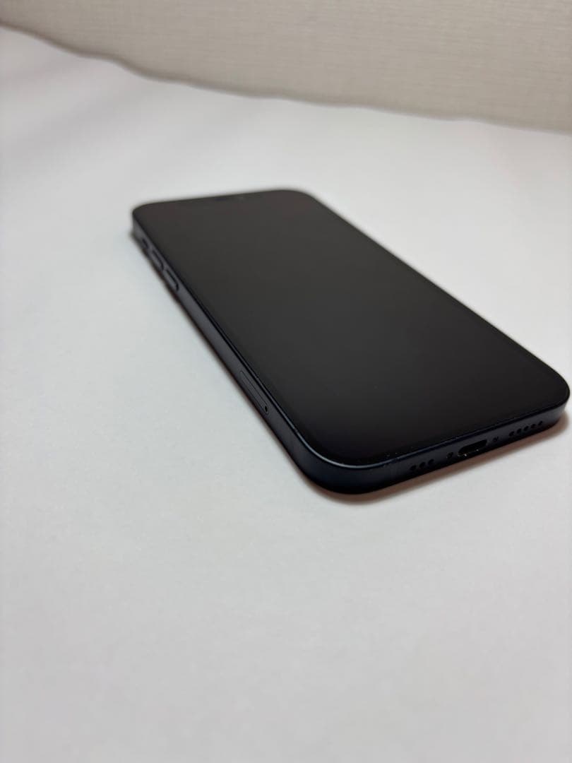 Apple iPhone 12 ブラック 本体　64GB