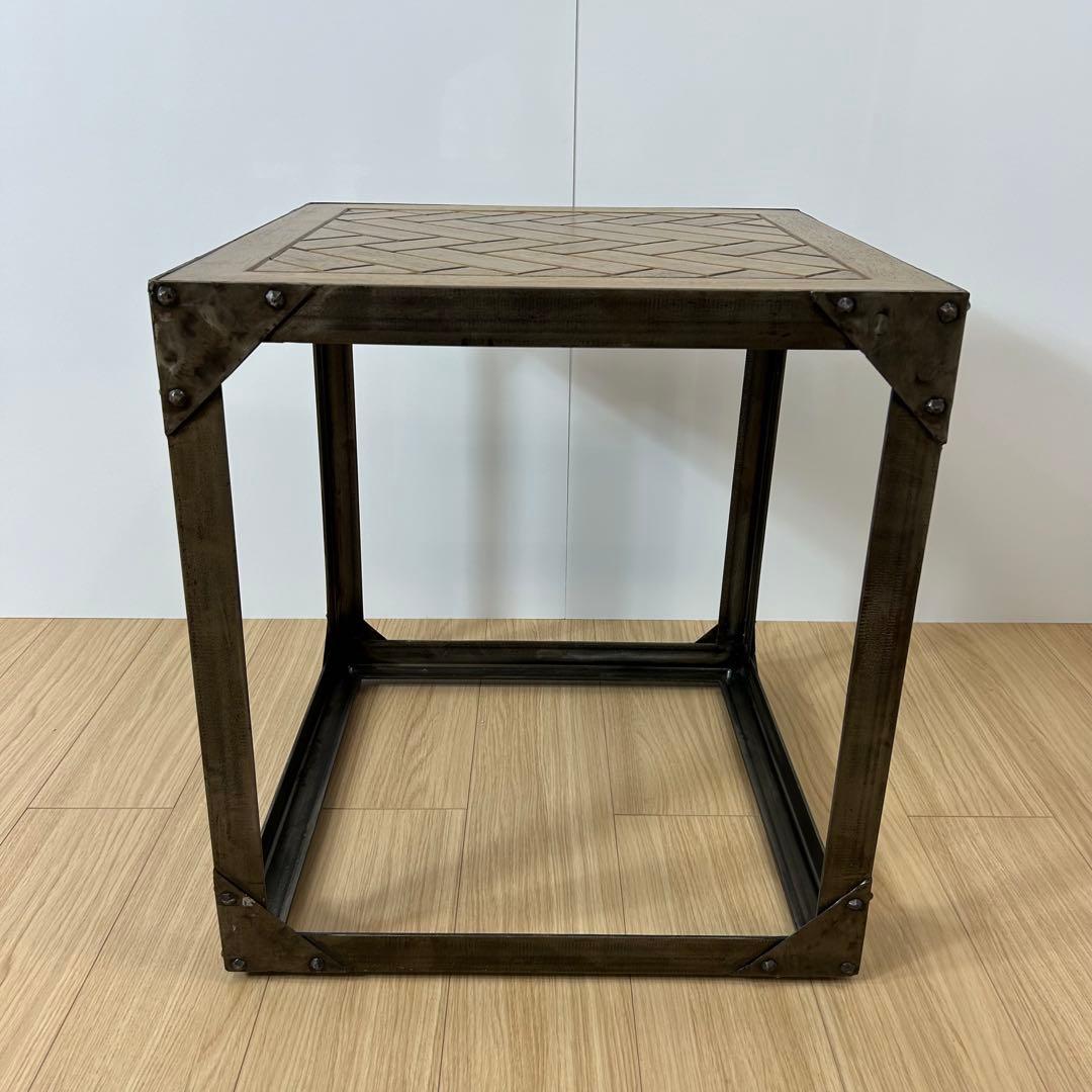 ASPLUND アスプルンド バーハンク ヘリボーン サイドテーブル　メタル　鉄