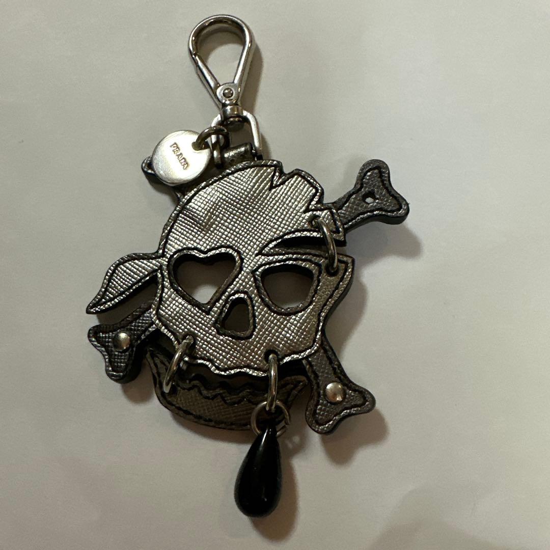 ☆PRADA ☆プラダ☆スカル ☆キーホルダー☆キーリング☆美品☆廃番品☆