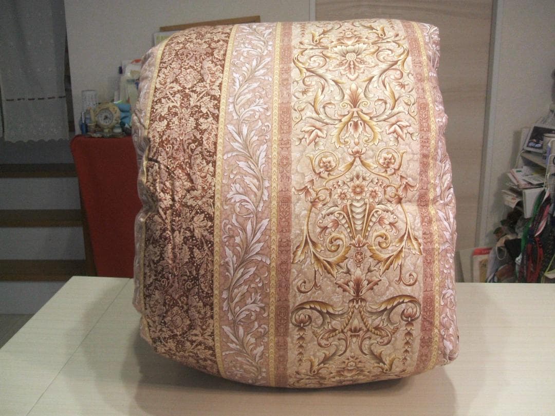 残り1点激安価格！新品＊ロイヤル＊フランス９３％＊増量１，３キロ＊羽毛布団ＳＰ