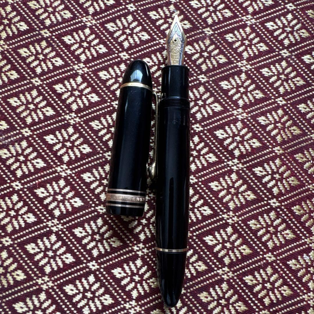 Montblanc 万年筆 ブラック 750ゴールド