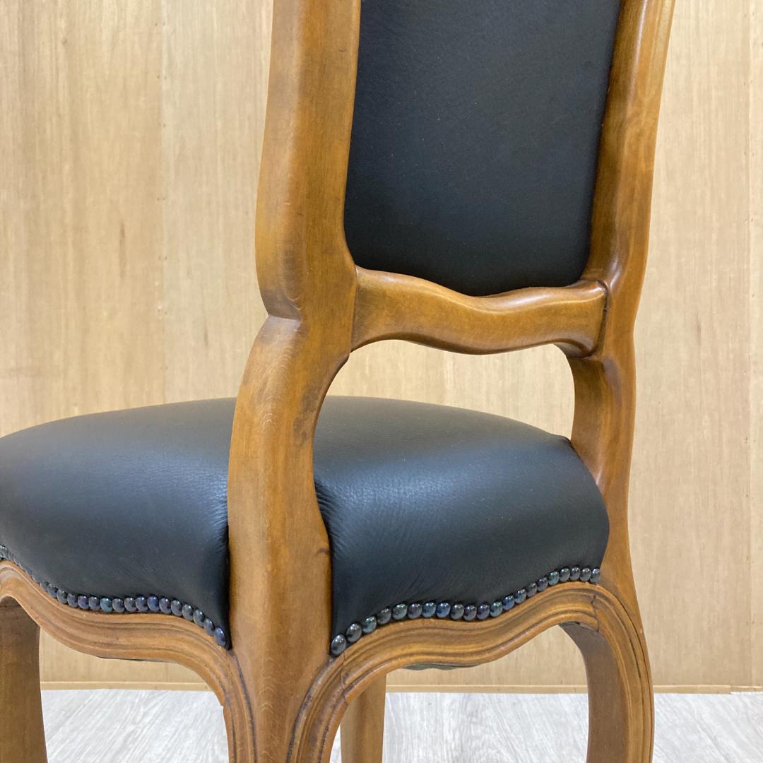 アンティーク調　革製　ダイニングチェア　猫脚　クラシック　鋲打ち　B