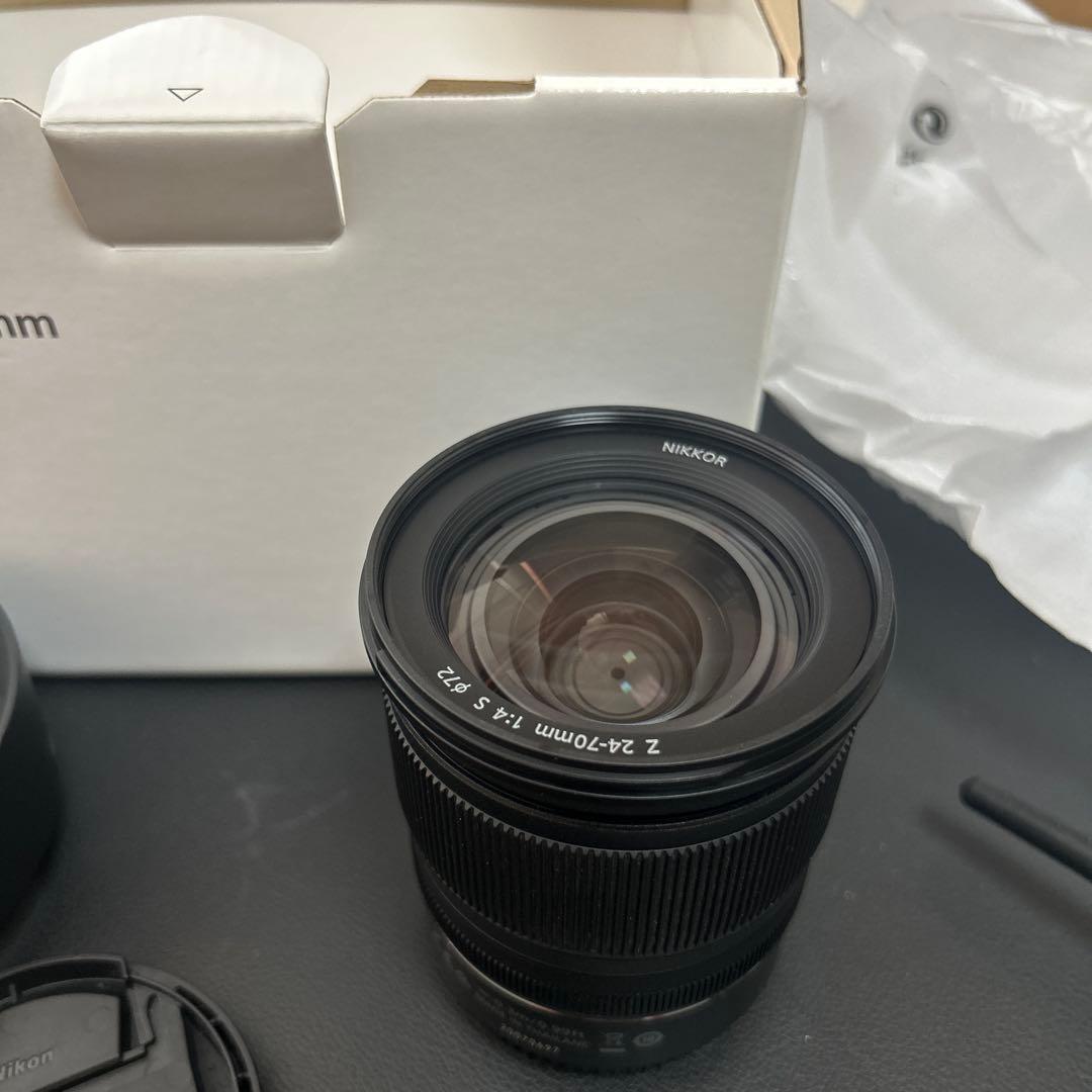 ニコン　Nikkor Z 24-70mm f4