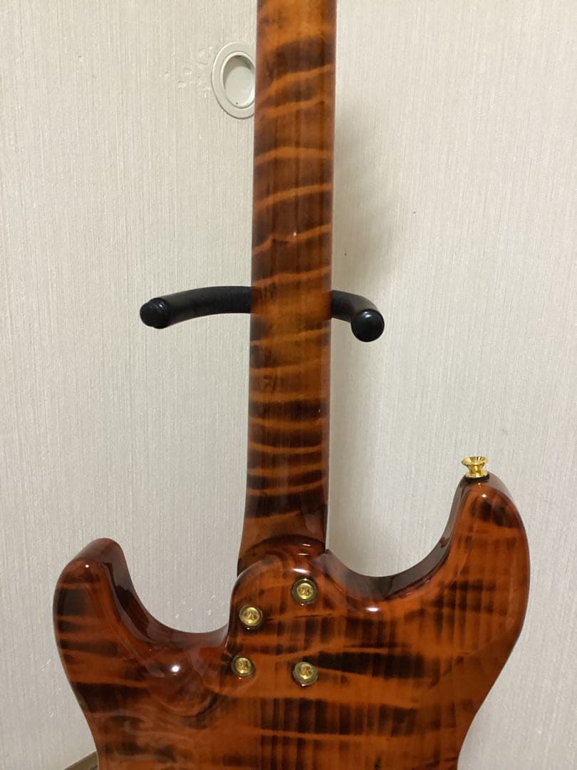 ブルファイター ストラトキャスター エレキギター ゴールド ハムバッカー美品