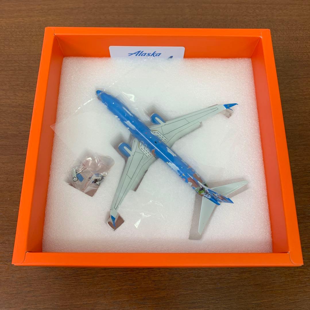 ❶　1/200　アラスカ航空 B737-800 N537AS トイストーリー塗装