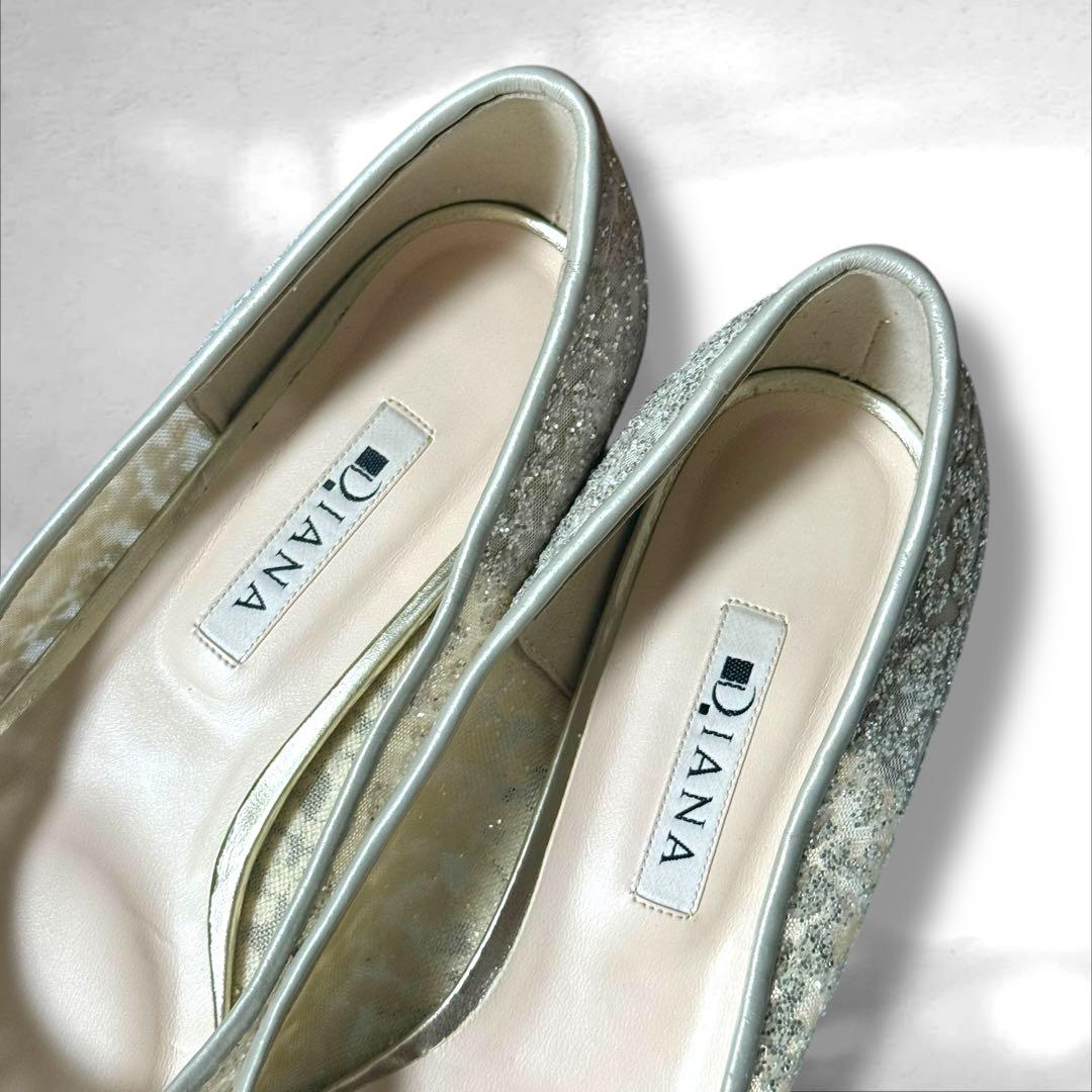 DIANA グリッターチュール　ロングノーズフラットシューズ　プラチナ　23.5