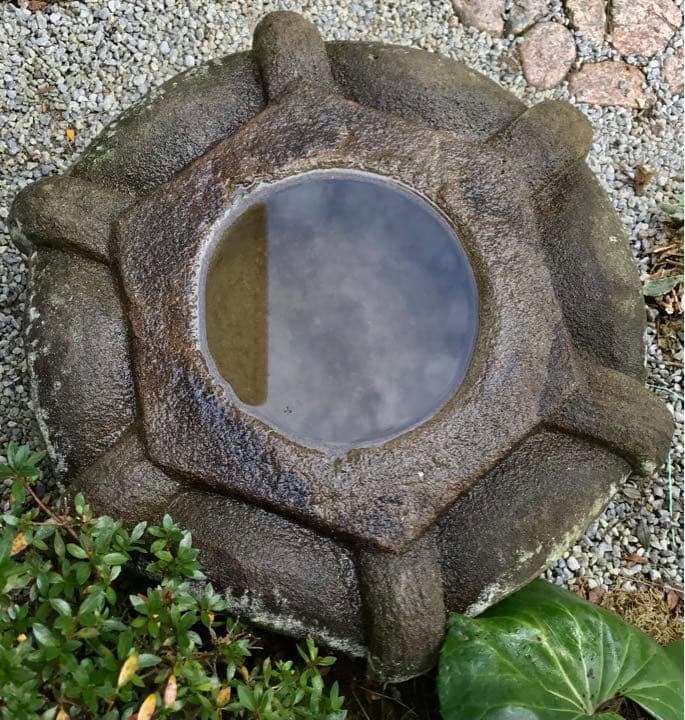 【見立て水鉢・笠型】造園水石飾り石ガーデニングバードバス箱庭