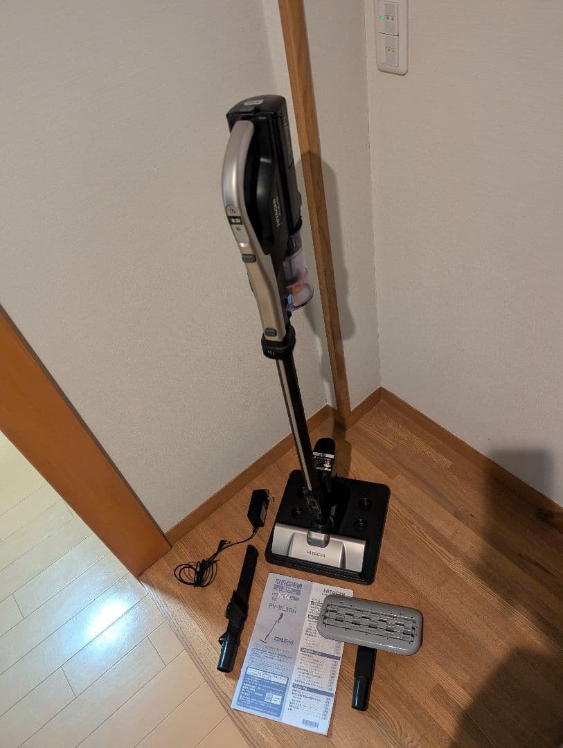 【本日中のみお値下げ】HITACHI スティッククリーナー PV-BL30H