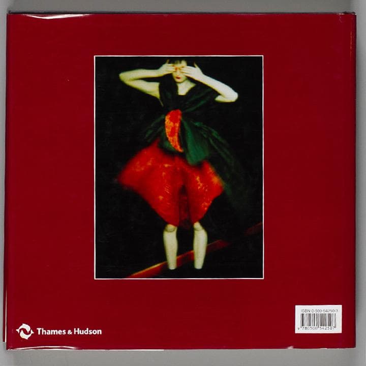 アート・デザイン・音楽 Coincidences Photo by Sarah Moon