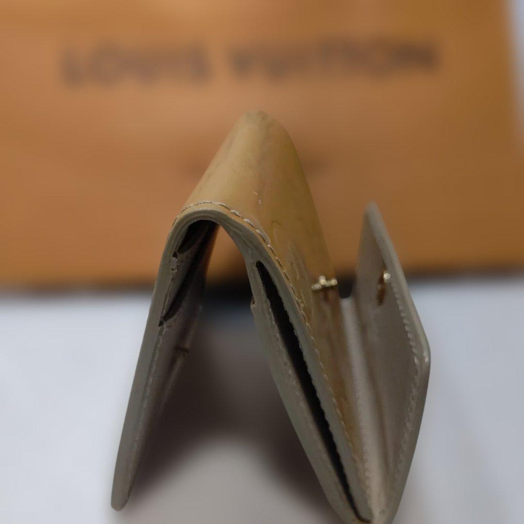 美品　LOUIS VUITTON ルイヴィトン ヴェルニ 三つ折り財布