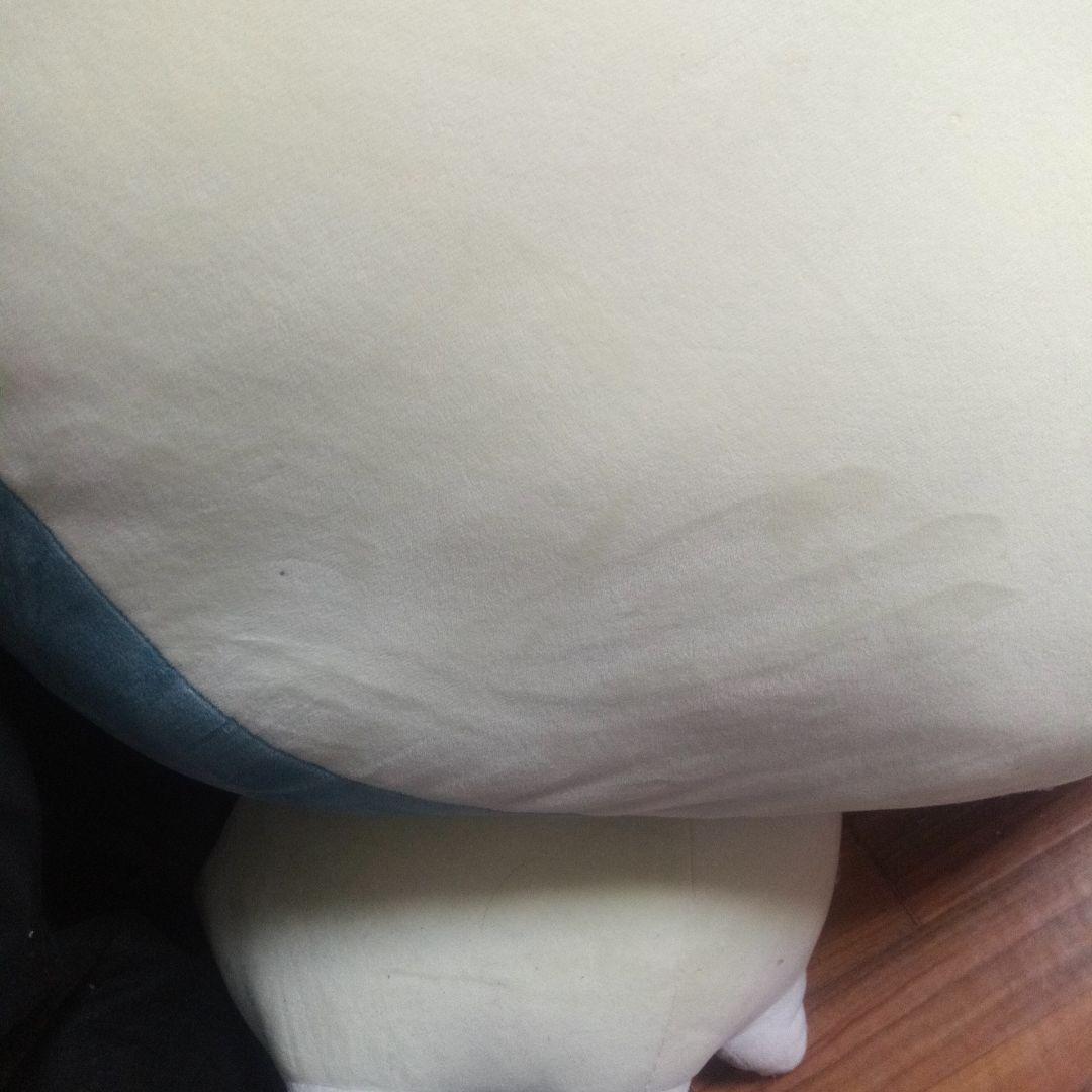 絶対に起きられないカビゴンクッション　ぬいぐるみ　巨大サイズ