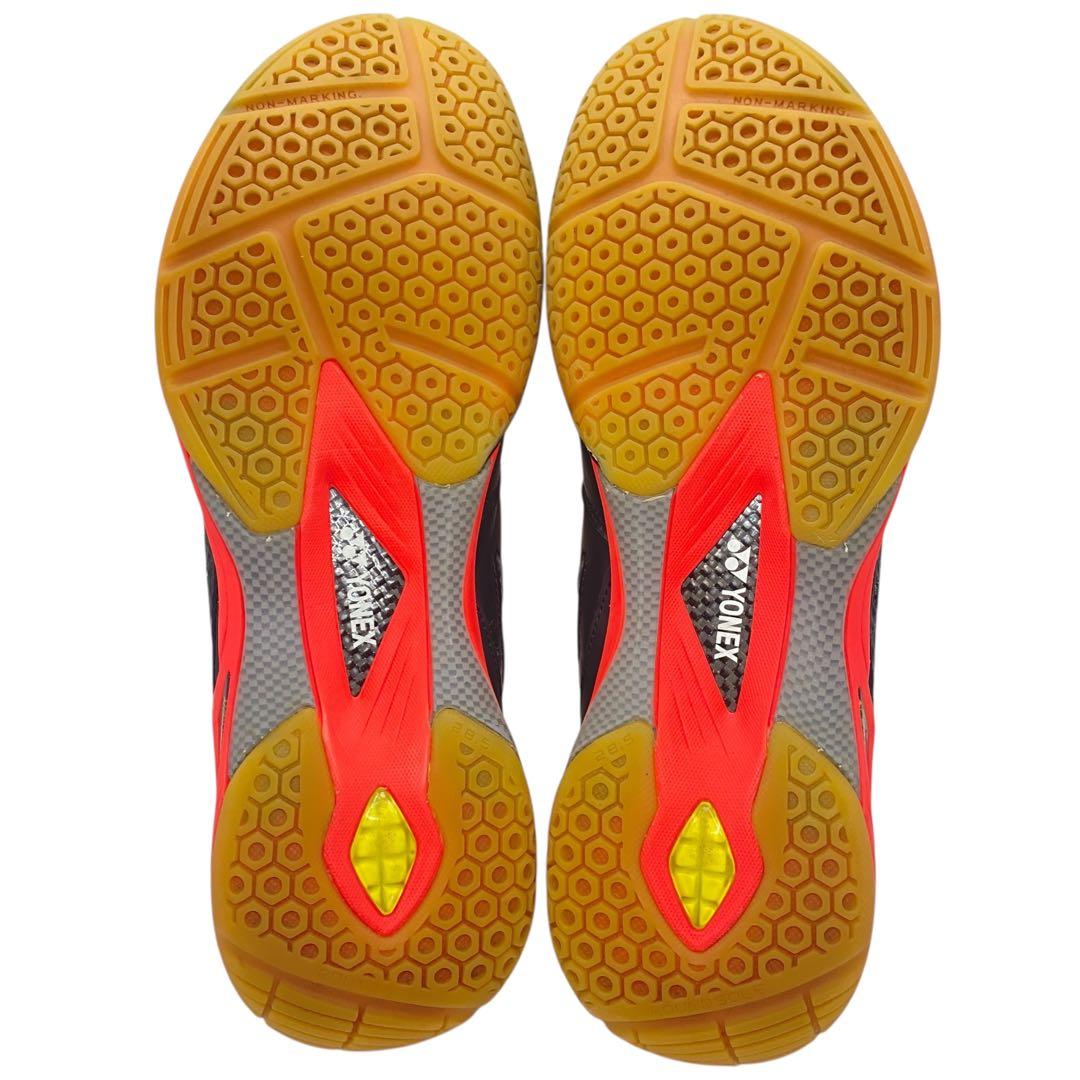 美品　YONEX ヨネックス　28.5 65Z パワークッション バトミントン