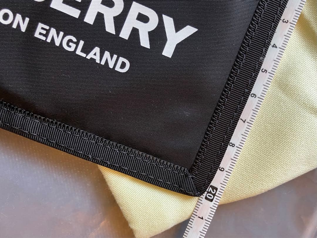 バーバリー BURBERRY ミニショルダーバッグ 黒/白8014730 未使用