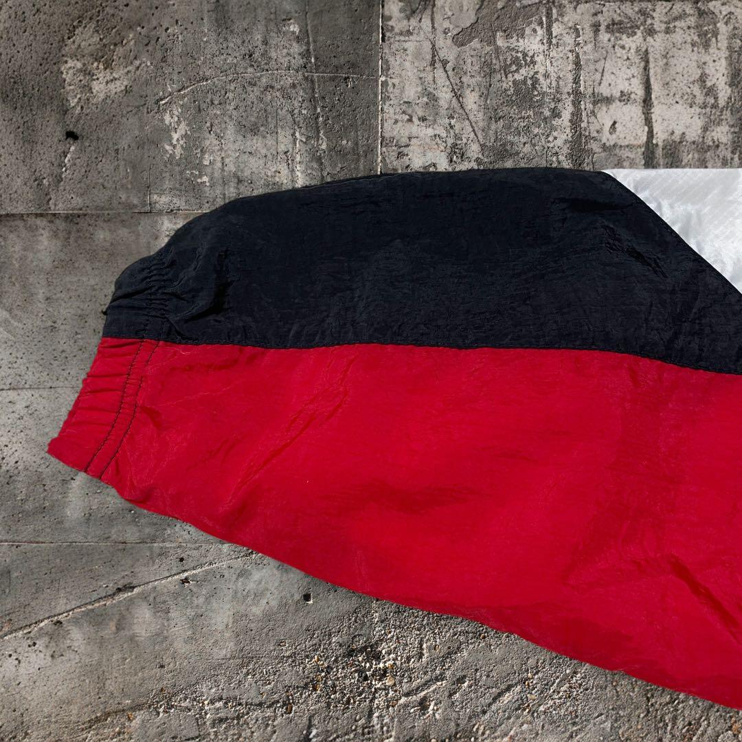 激レア90sReebokナイロンジャケット バックロゴ刺繍ロゴ古着ヴィンテージ