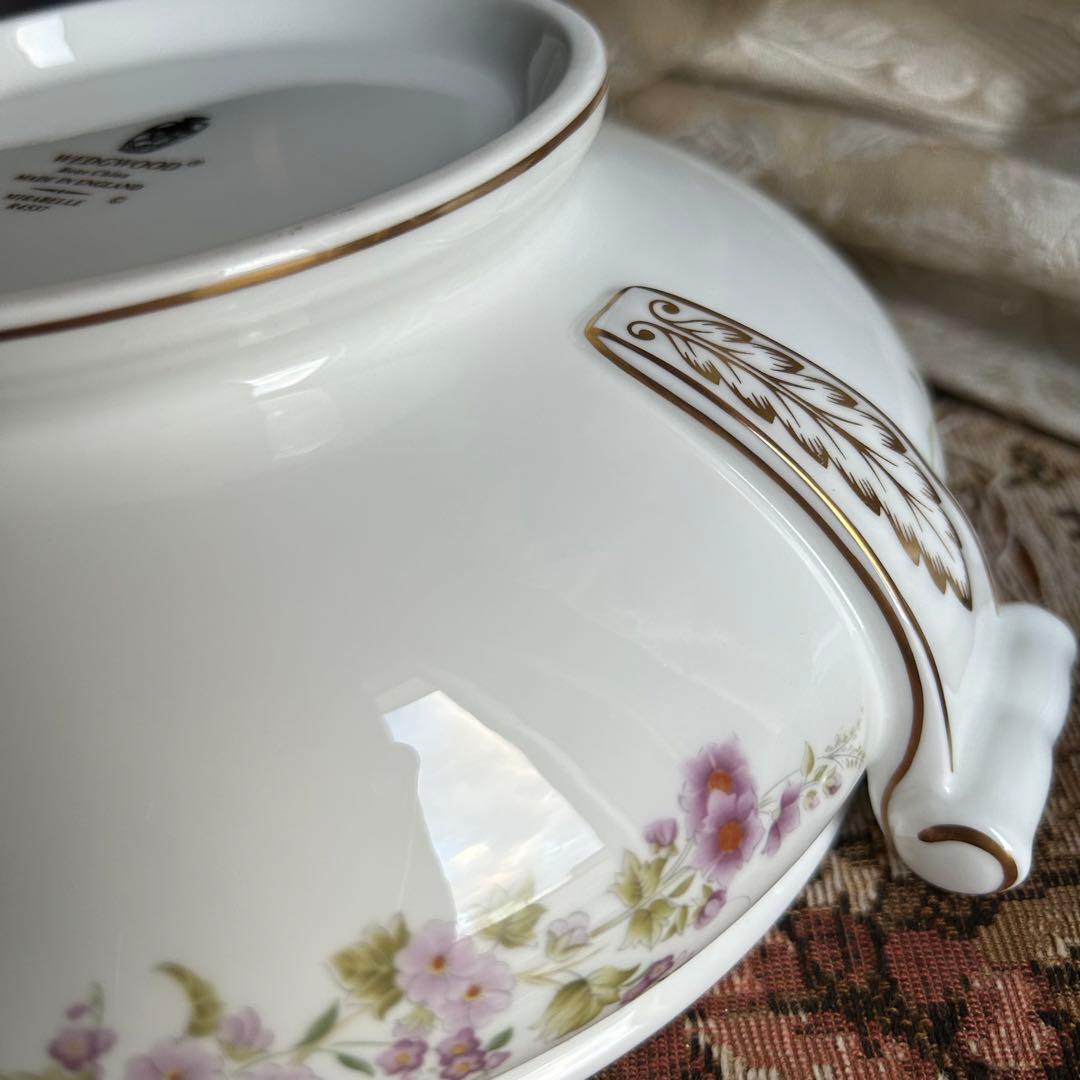 英国製 黒壺  MIRABELLE可憐な花柄カバードベジタブル