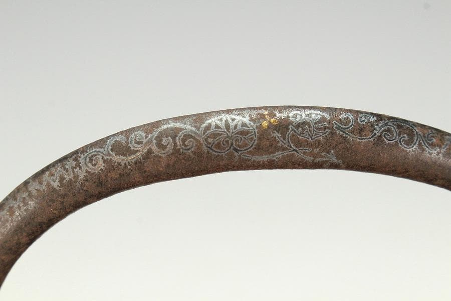 古鉄 持ち手 唐草 銀象嵌 瓶 注器 鉄瓶 銀摘 金縁朱塗蓋(K-XA812)