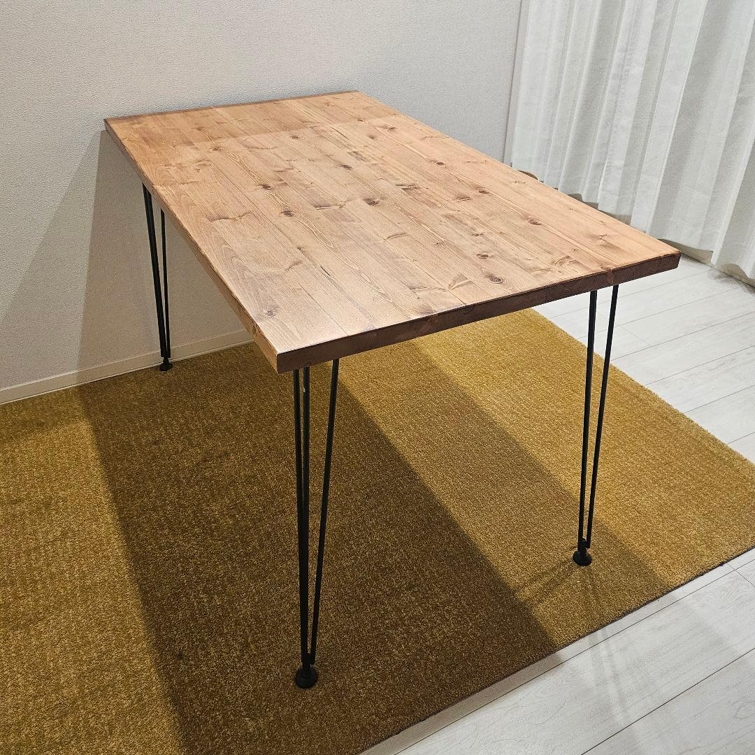 送料込み　LOWYA(ロウヤ)　ダイニングテーブル