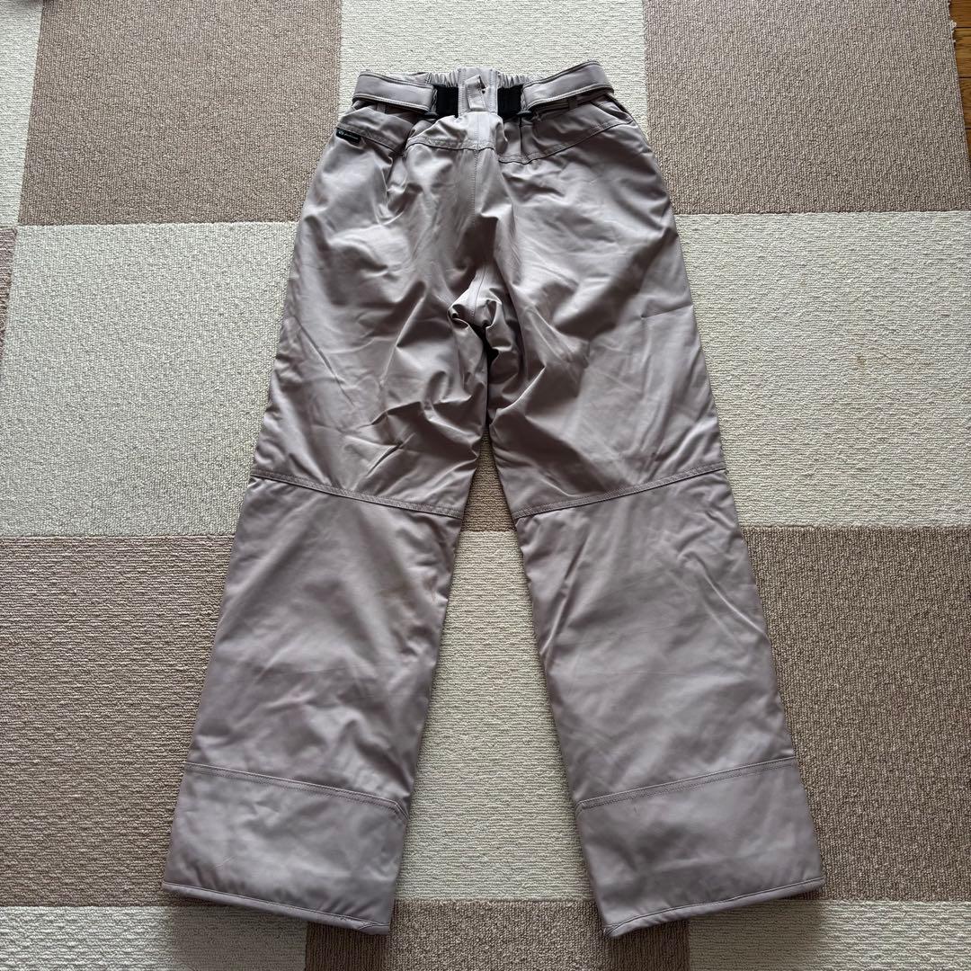 スノーウィ　PHENIXホワイトジャケットとライトページュのパンツセット