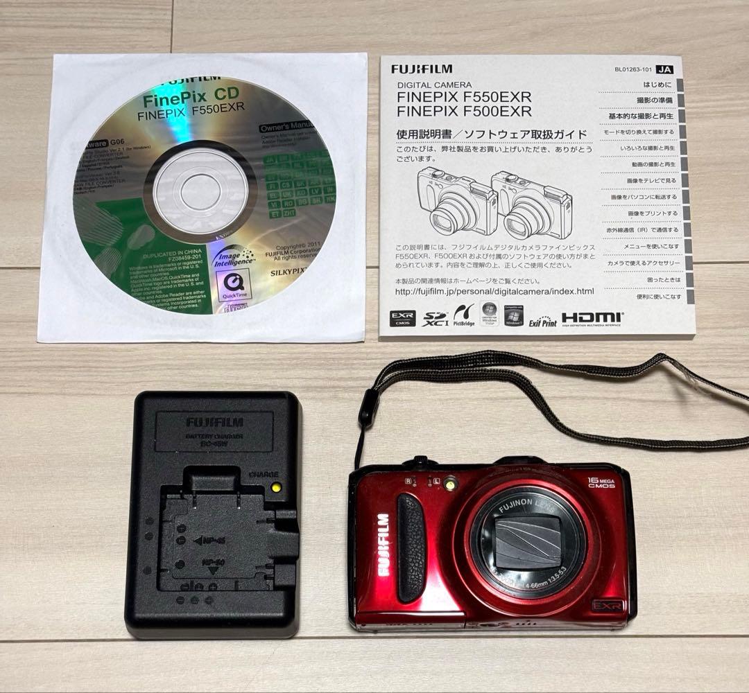 FUJIFILM FINEPIX F550EXR コンパクトデジタルカメラ