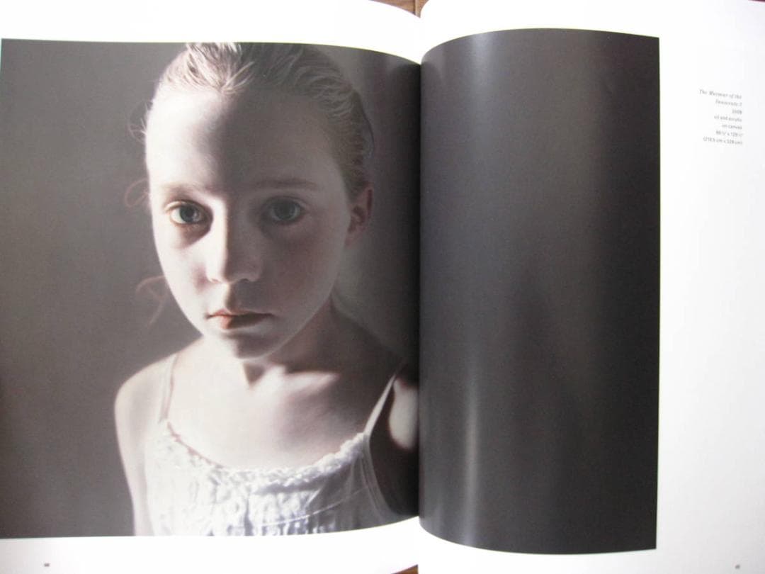 I Was a Child　Gottfried Helnwein　直筆サイン入り