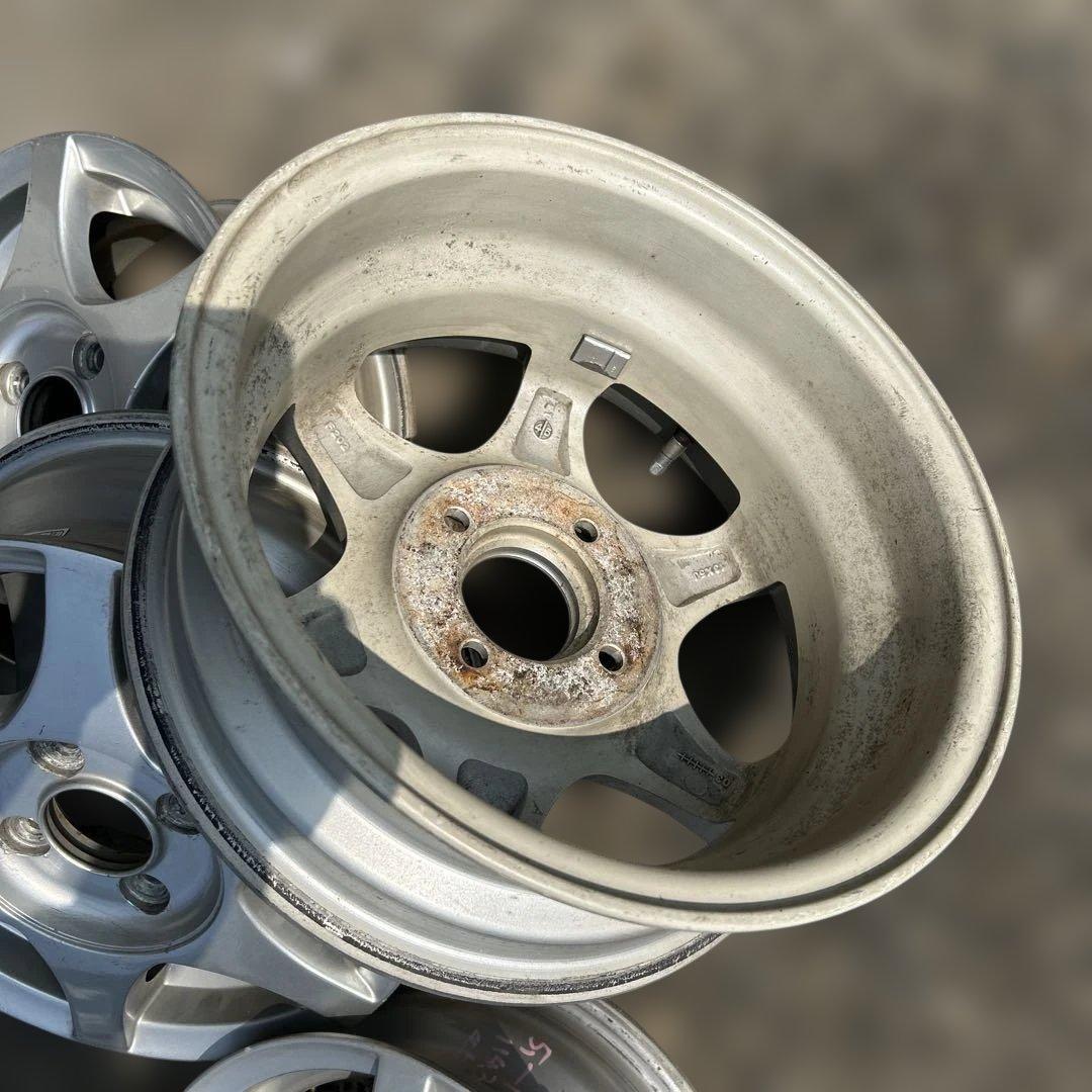 13インチ シルバー 6スポークホイール