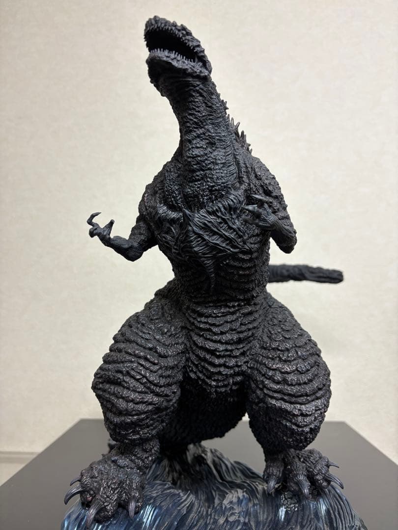 東宝30cmシリーズ　日比谷ゴジラスクエア　ゴジラ像　現状品