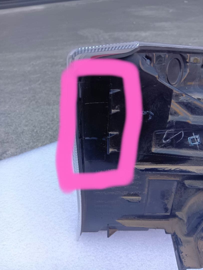 プリウス50 前期純正テールランプ