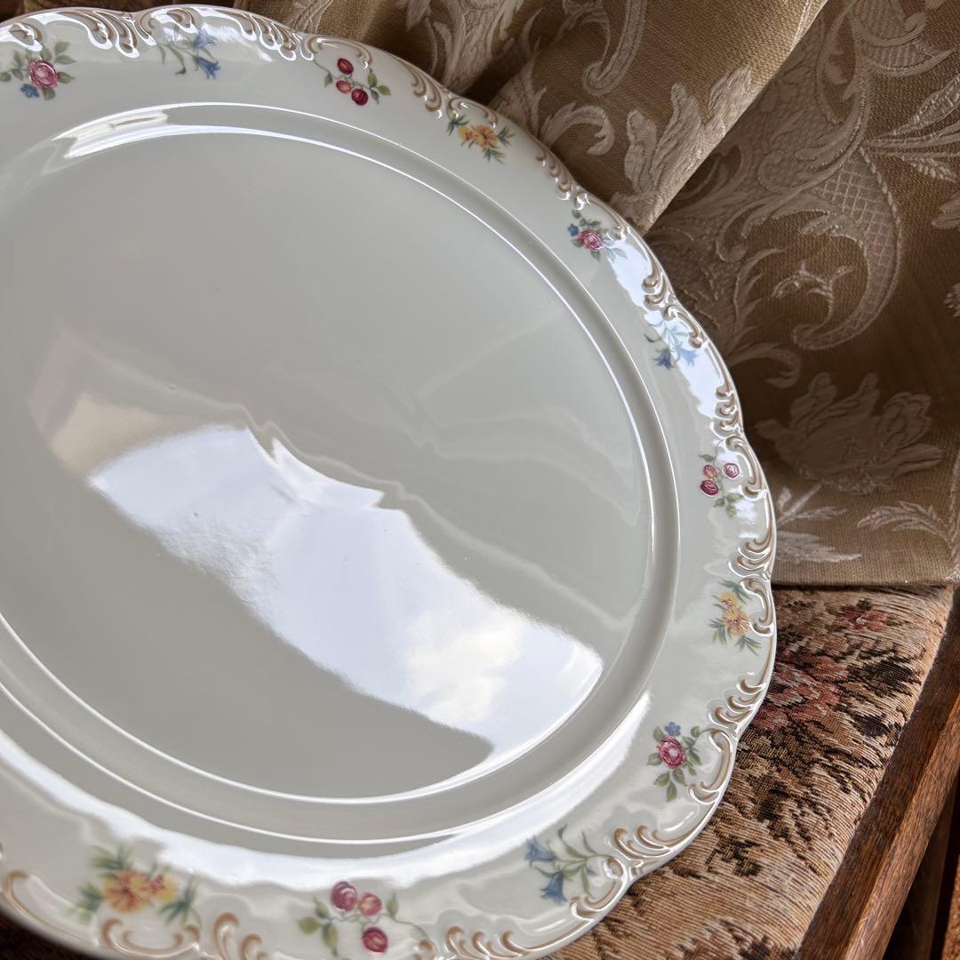 ドイツ製 ROSENTARL 可憐なお花と美しいレリーフ プレート