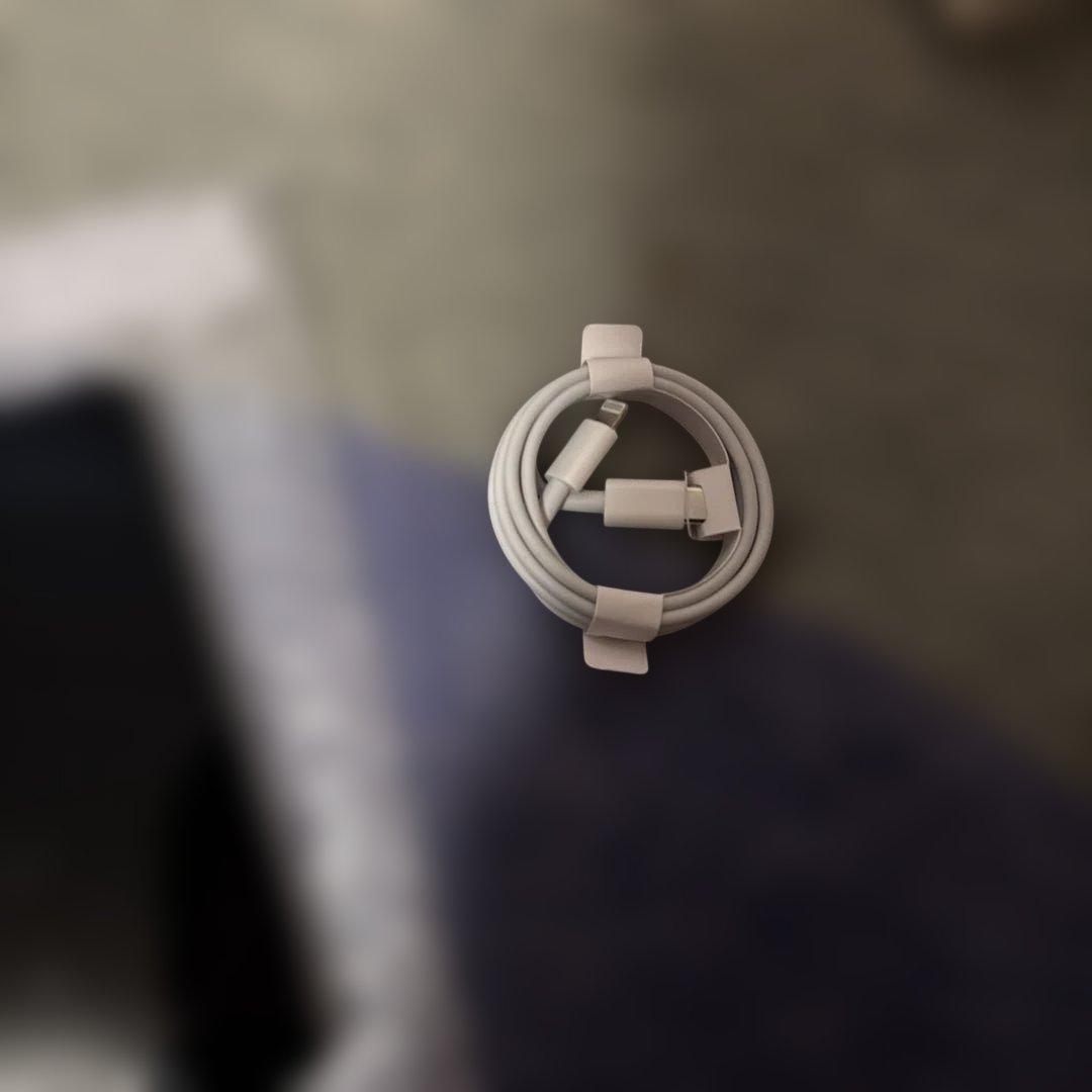 スマートフォン本体 ホワイト