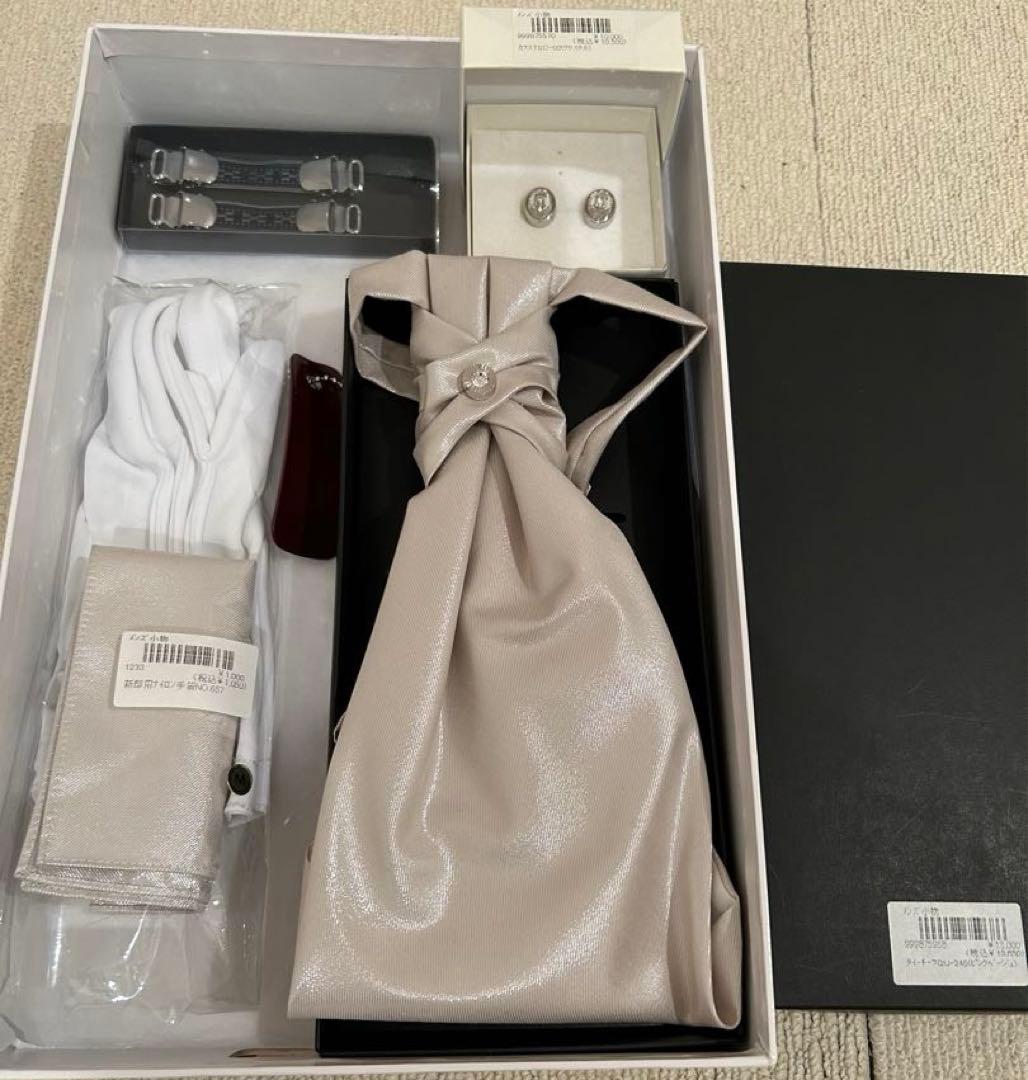 【美品】結婚式　メンズ　タキシード(ブラウン)、上下＋ベスト3点　小物セット無し