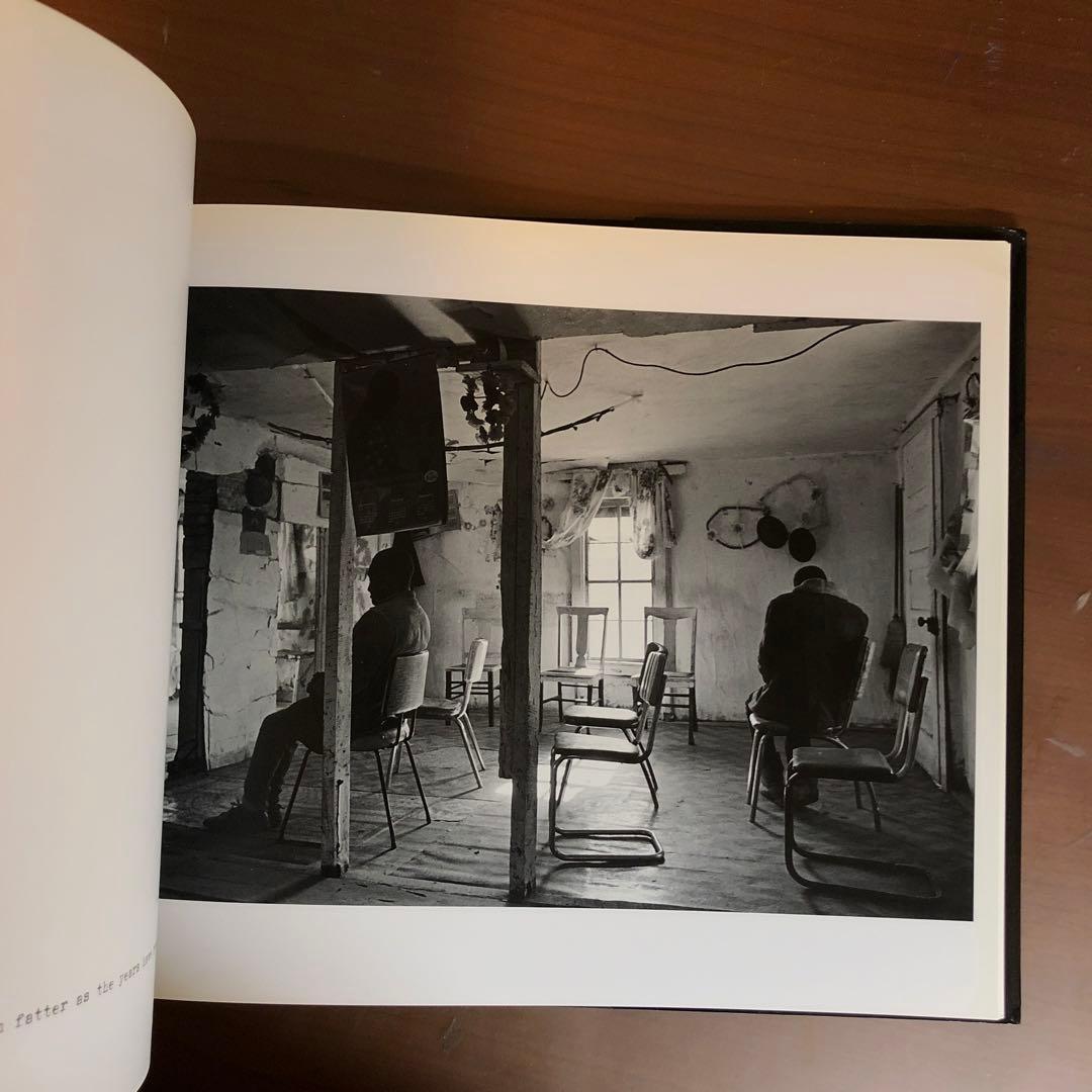 ユージン・リチャーズ Red Ball of Sun Slipping Down