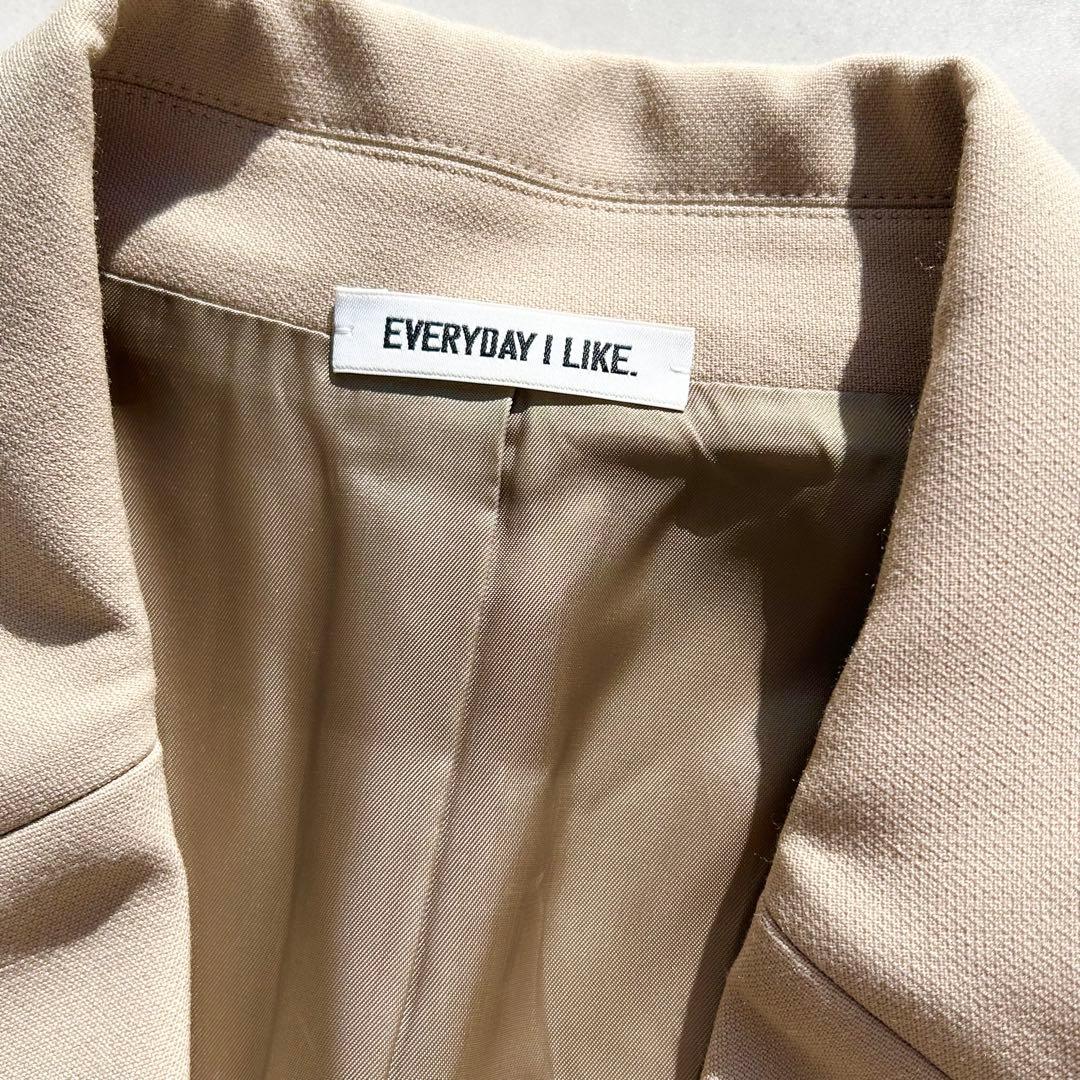 ドゥーズィエムクラス　Neo Avanceジャケット　ベージュ　24AW