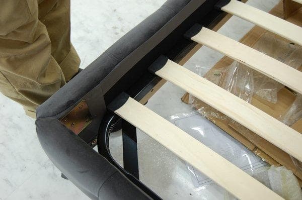 大阪府内限定　ダブルベッド マットレス付き モケット ベロア グレー