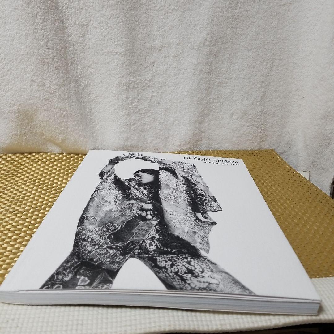 【レア非売品 】GIORGIO ARMANI　2021年春夏コレクションカタログ