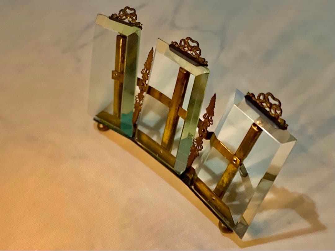 希少　３連　19世紀　フランス　アンティーク 写真立て　フレーム 真鍮　リボン