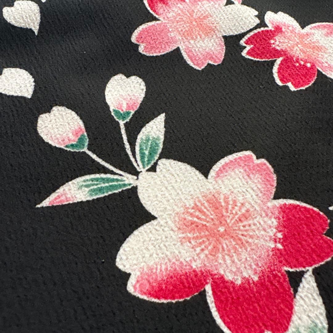 127 R・K 黒×桜　ちりめん　7歳 七五三着物セット　和装小物　結び帯