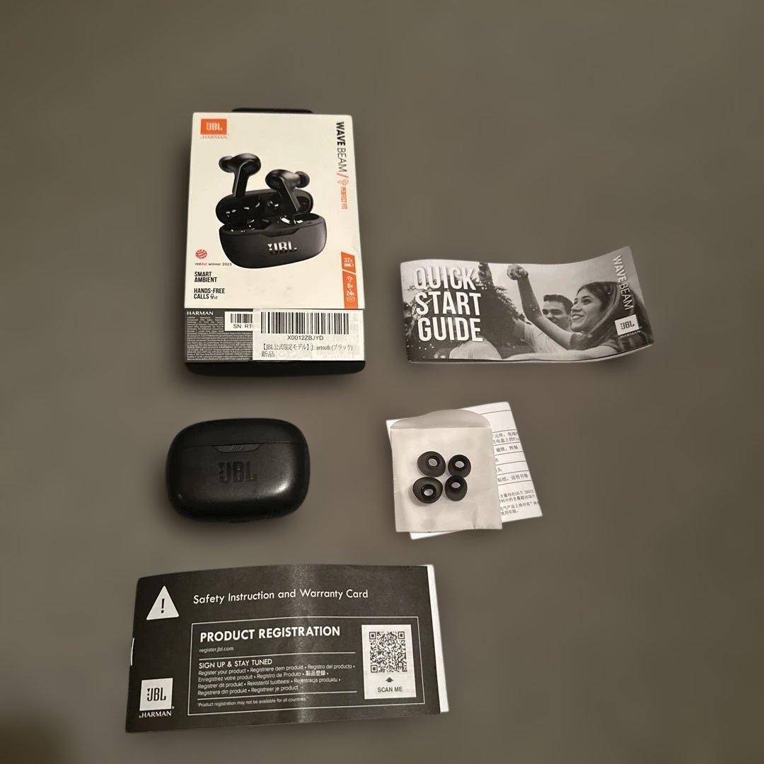 Apple AirPods Pro3本体 新品未開封　オマケ付き