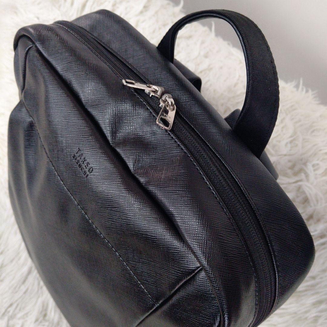 美品 ✨️ TAKEO KIKUCHI ビジネスリュック PVC 黒