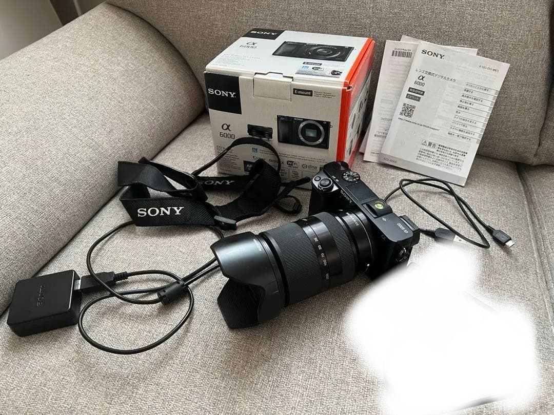 SONY α6000 ミラーレス一眼カメラ とSONY18-200レンズのセット