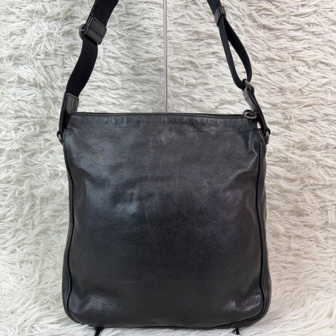 極美品✨BOTTEGA VENETA ショルダーバッグ イントレチャート 漆黒