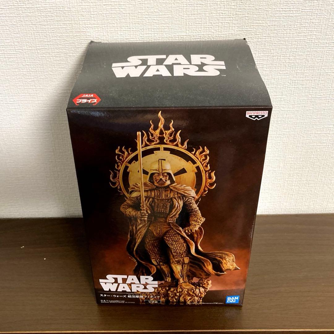 未開封 STARWARS ダースベイダー 暗黒彫像　木彫りバージョン フィギュア