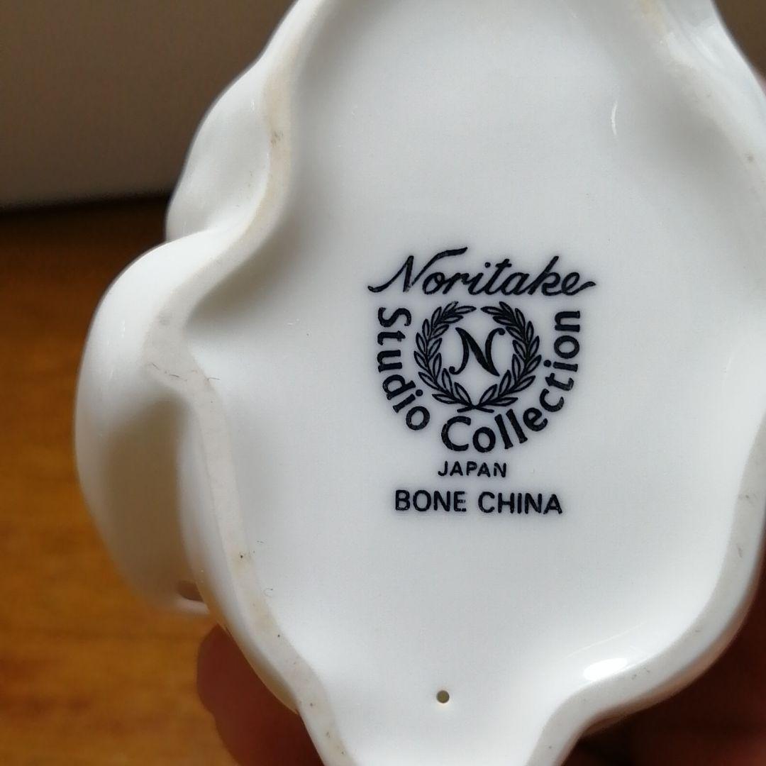 ノリタケ　置物　フィギュリン