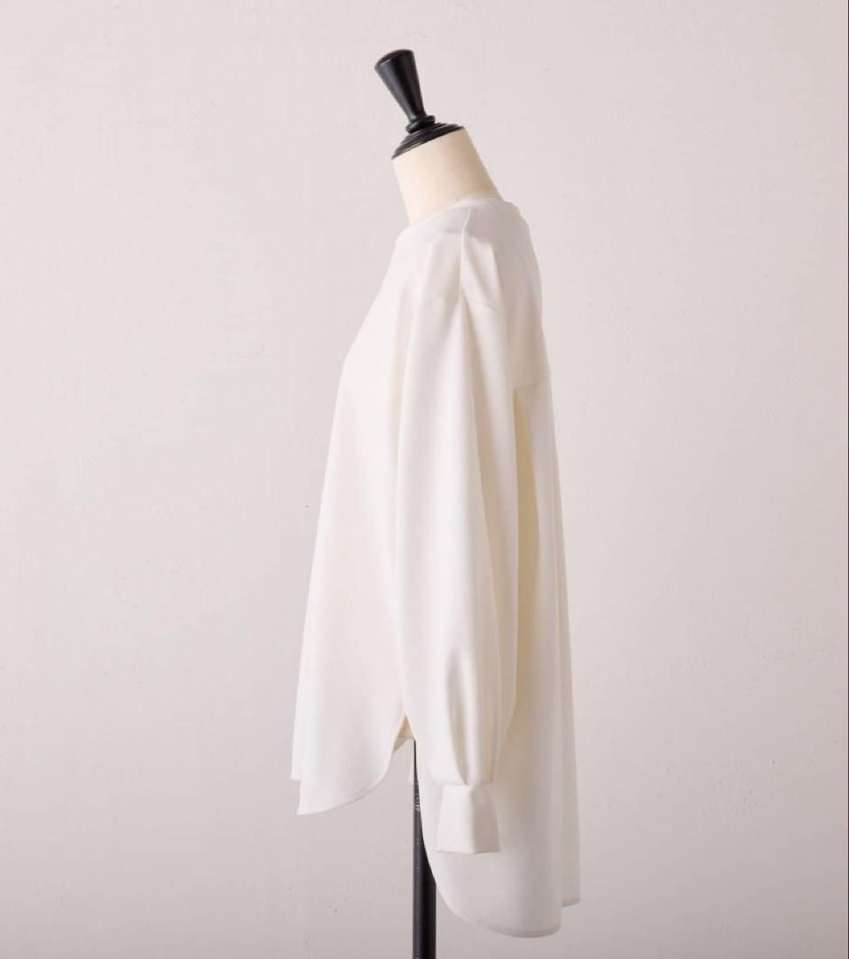 【新品タグ付き】BEARDSLEY Tブラウス 0サイズ　ホワイト
