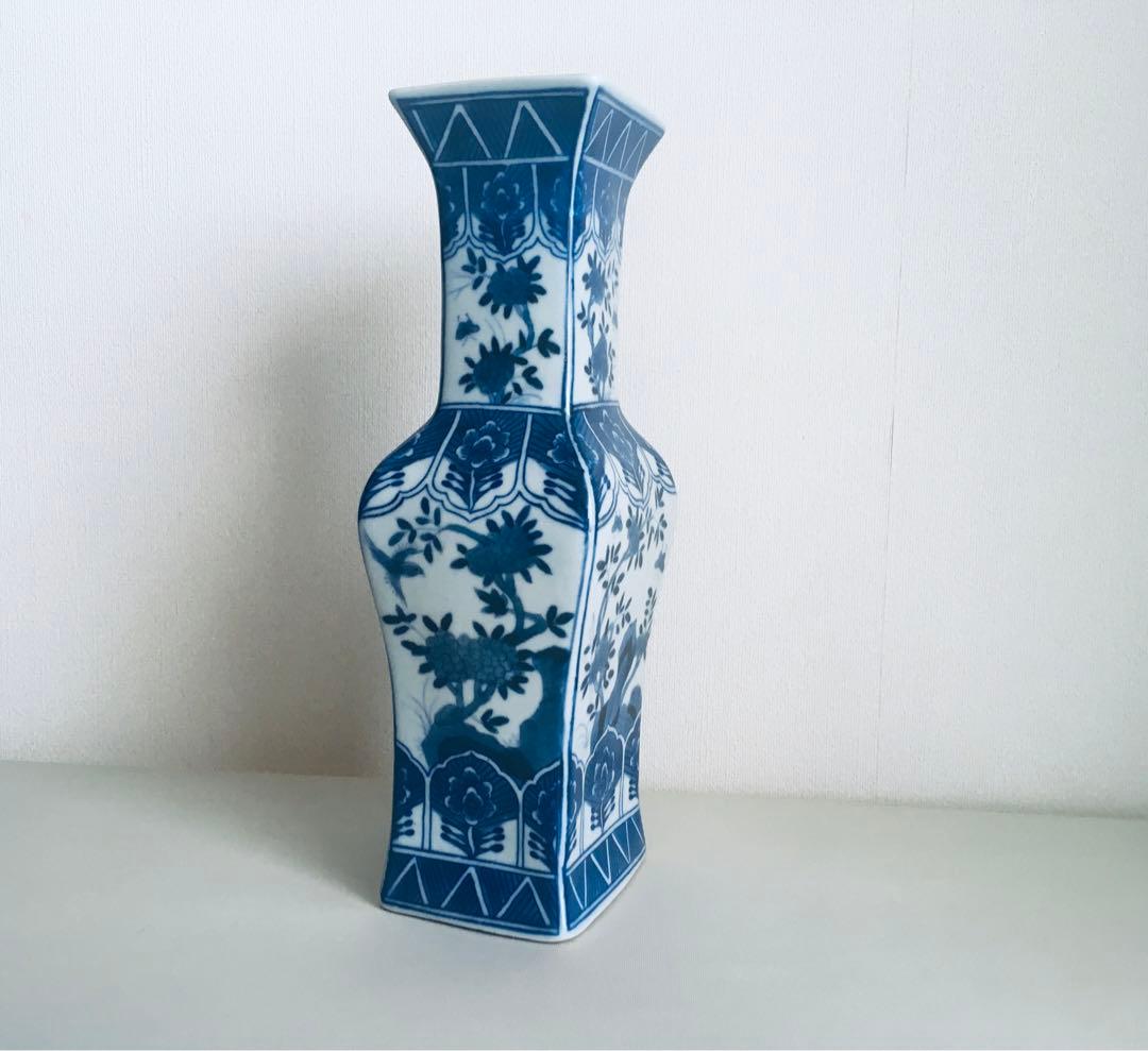 大清康熙青花人物花木鳥蝶図瓶 （底款大清康熙年製）中国古美術 陶磁器