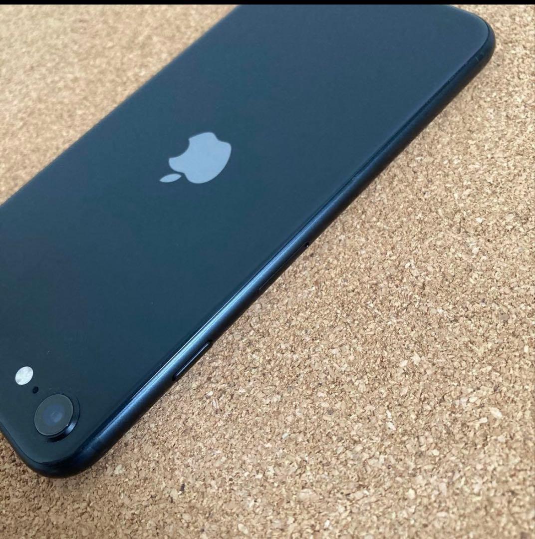220【早い者勝ち】電池良好☆iPhoneSE2 64GB SIMフリー☆